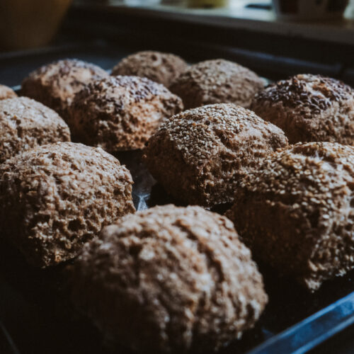 Entspannte selbstgemachte Sonntagsbrötchen